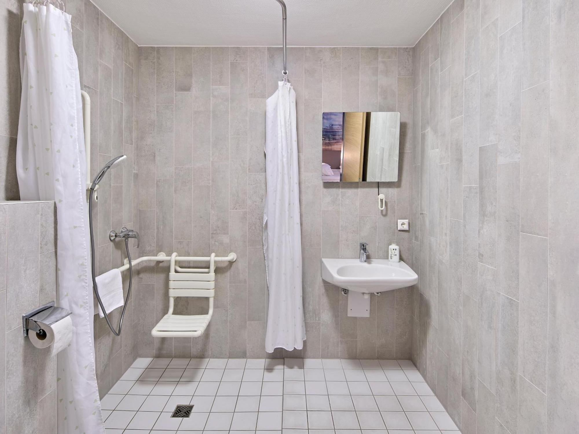 B&B Hotel Koeln-Airport Luaran gambar